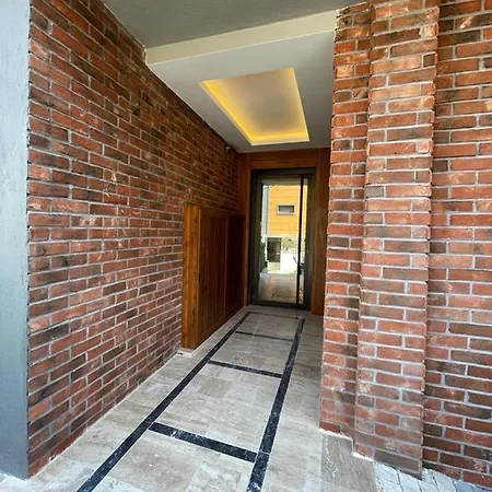 Lotus Apart Apartment