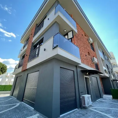 Lotus Apart Apartment